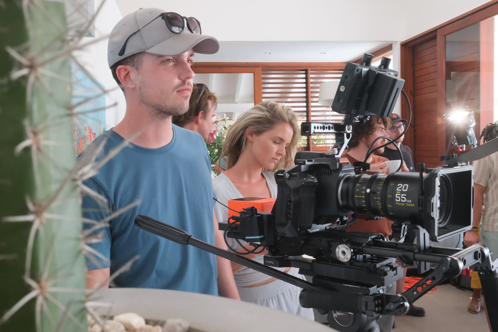 Derk Wagemaker filmt op locatie